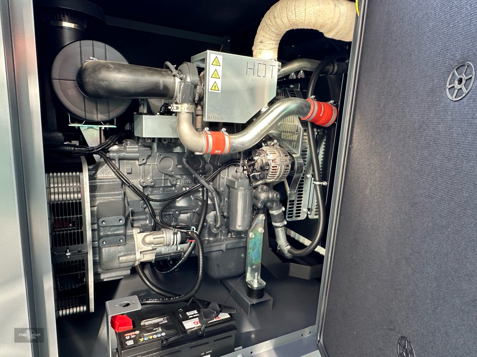 Sonstige Hoftechnik des Typs Iveco FOGO MG-Power 100/110KVA Strom Aggregat Notstrom, Neumaschine in Rankweil (Bild 9)
