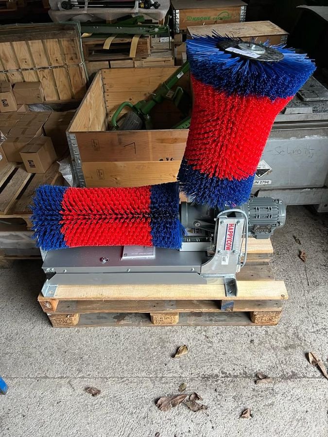 Sonstige Hoftechnik des Typs Kerbl HAPPYCOW Duo, Neumaschine in Hopfgarten (Bild 1)