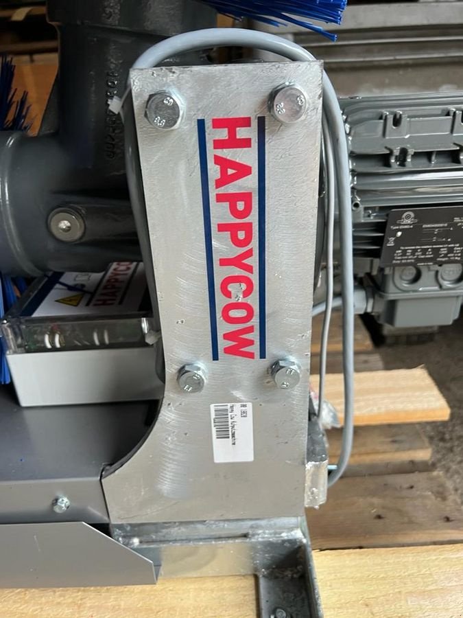 Sonstige Hoftechnik des Typs Kerbl HAPPYCOW Duo, Neumaschine in Hopfgarten (Bild 2)