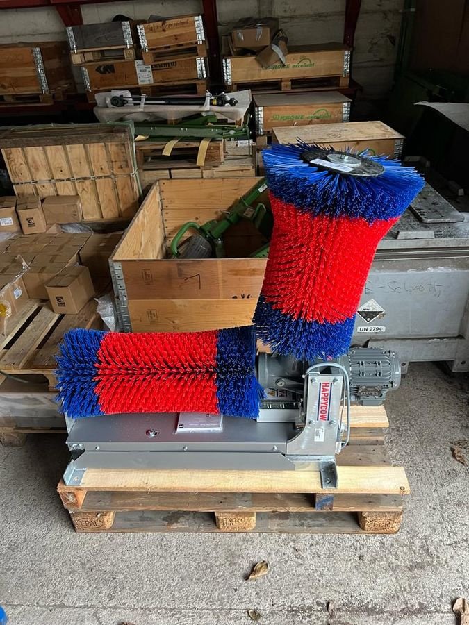 Sonstige Hoftechnik des Typs Kerbl HAPPYCOW Duo, Neumaschine in Hopfgarten (Bild 8)