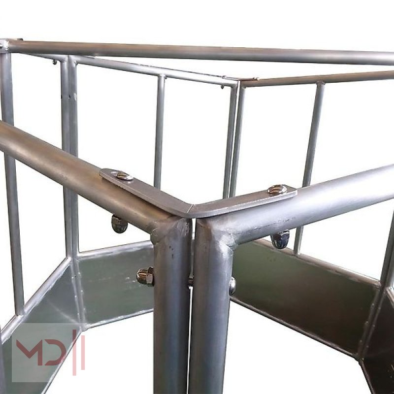 Sonstige Hoftechnik of the type MD Landmaschinen MD Kellfri Sechseckige Heuraufe mit Dach, 12 Fressplätze, Neumaschine in Zeven (Picture 3)