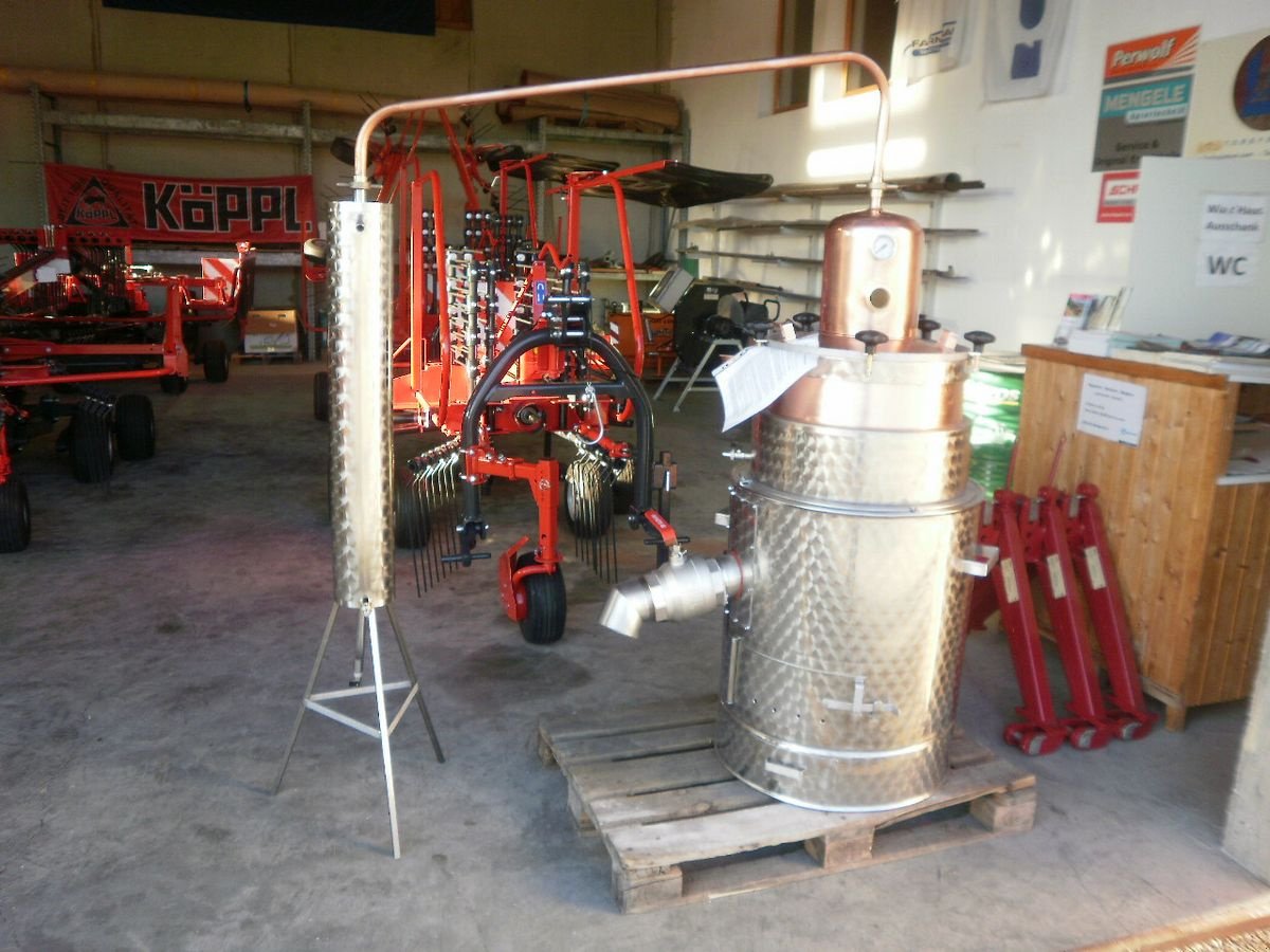 Sonstige Hoftechnik of the type Sonstige 110 Lt. Schnapsbrennerei, Schnapsbrennkessel, Neumaschine in Grünbach (Picture 11)