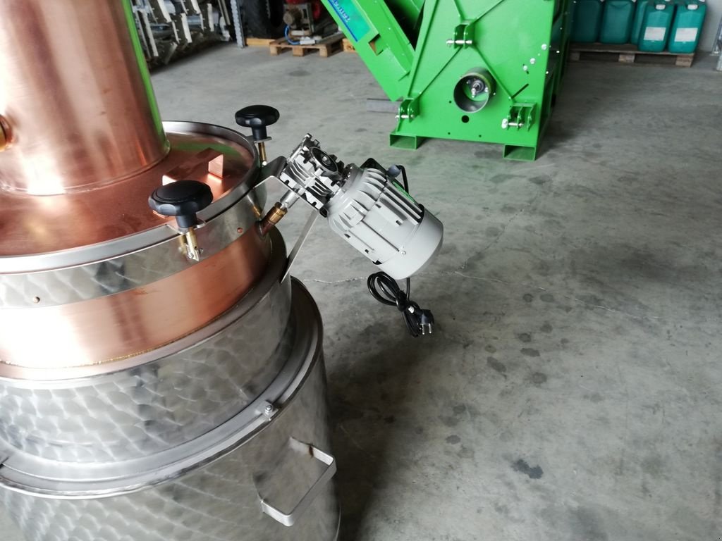 Sonstige Hoftechnik of the type Sonstige 110 Lt. Schnapsbrennerei, Schnapsbrennkessel, Neumaschine in Grünbach (Picture 10)