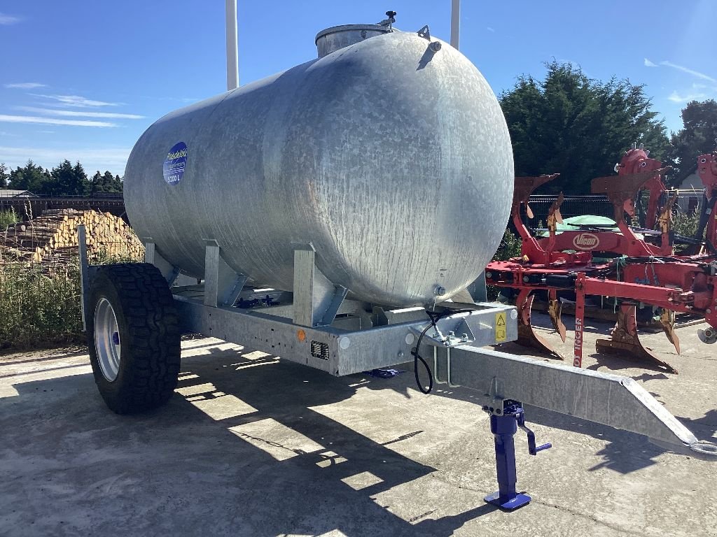 Sonstige Hoftechnik of the type Sonstige 5200 L, Gebrauchtmaschine in AUMONT AUBRAC (Picture 1)