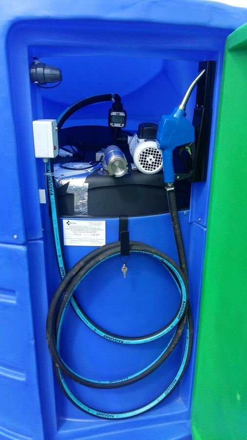 Sonstige Hoftechnik des Typs Sonstige AdBlue Tankanlage  / Adblue tank, Neumaschine in Michałowo (Bild 2)