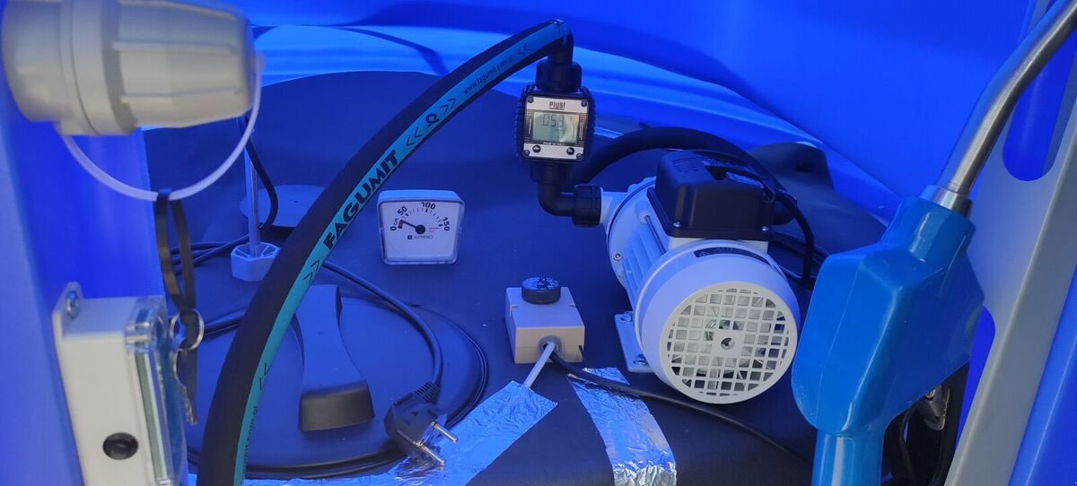 Sonstige Hoftechnik des Typs Sonstige AdBlue Tankanlage  / Adblue tank, Neumaschine in Michałowo (Bild 8)