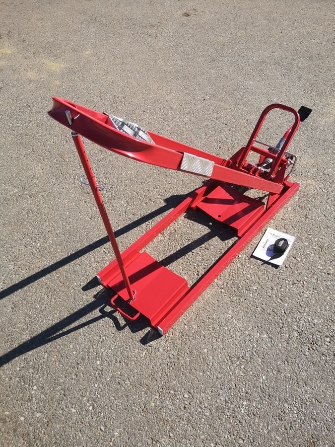 Sonstige Hoftechnik des Typs Sonstige Clip Lift Magnum für Rasentraktor, Neumaschine in NATTERNBACH (Bild 9)