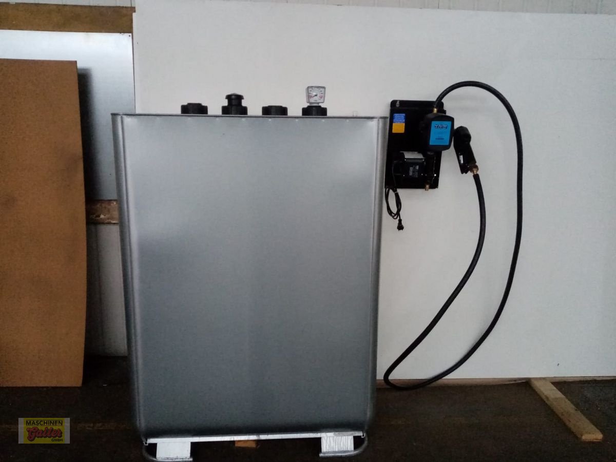 Sonstige Hoftechnik of the type Sonstige Dieseltankanlage 1000 Liter mit Pumpe, Neumaschine in Kötschach (Picture 2)