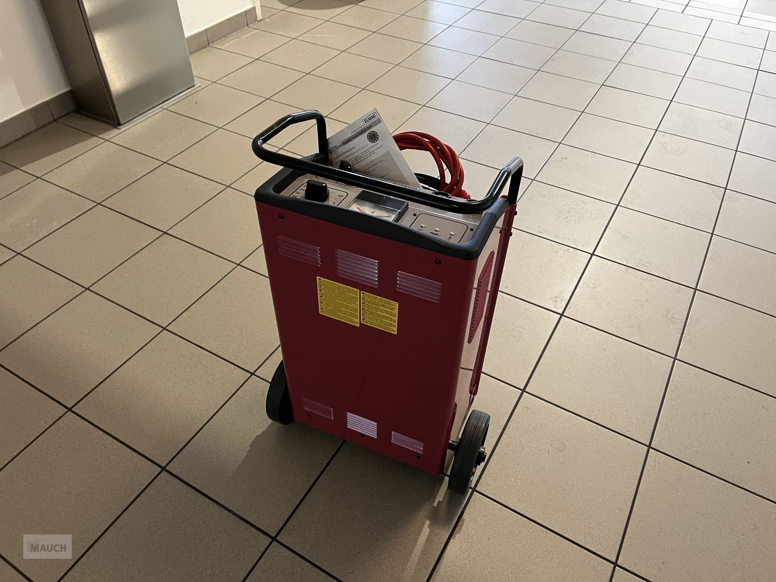 Sonstige Hoftechnik tip Sonstige Elmag Ladegerät / Startgerät Eurostart 700, Neumaschine in Burgkirchen (Poză 5)