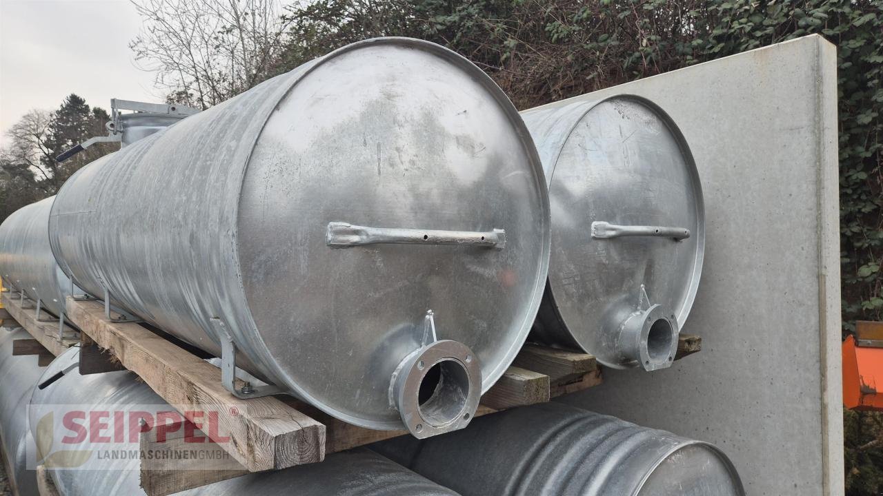 Sonstige Hoftechnik des Typs Sonstige Keine Angabe WASSERFASSS 800L VERZINKT HOLZKUFE, Neumaschine in Groß-Umstadt (Bild 4)