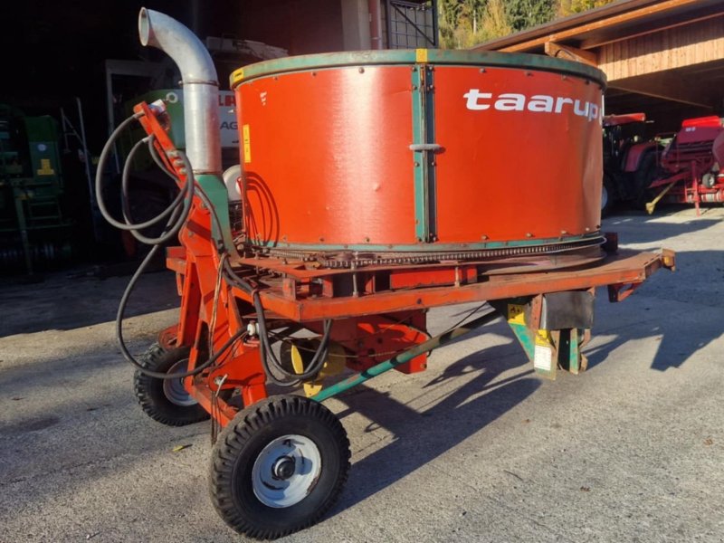 Sonstige Hoftechnik des Typs Sonstige Kverneland Taarup 806, Gebrauchtmaschine in Villach/Zauchen