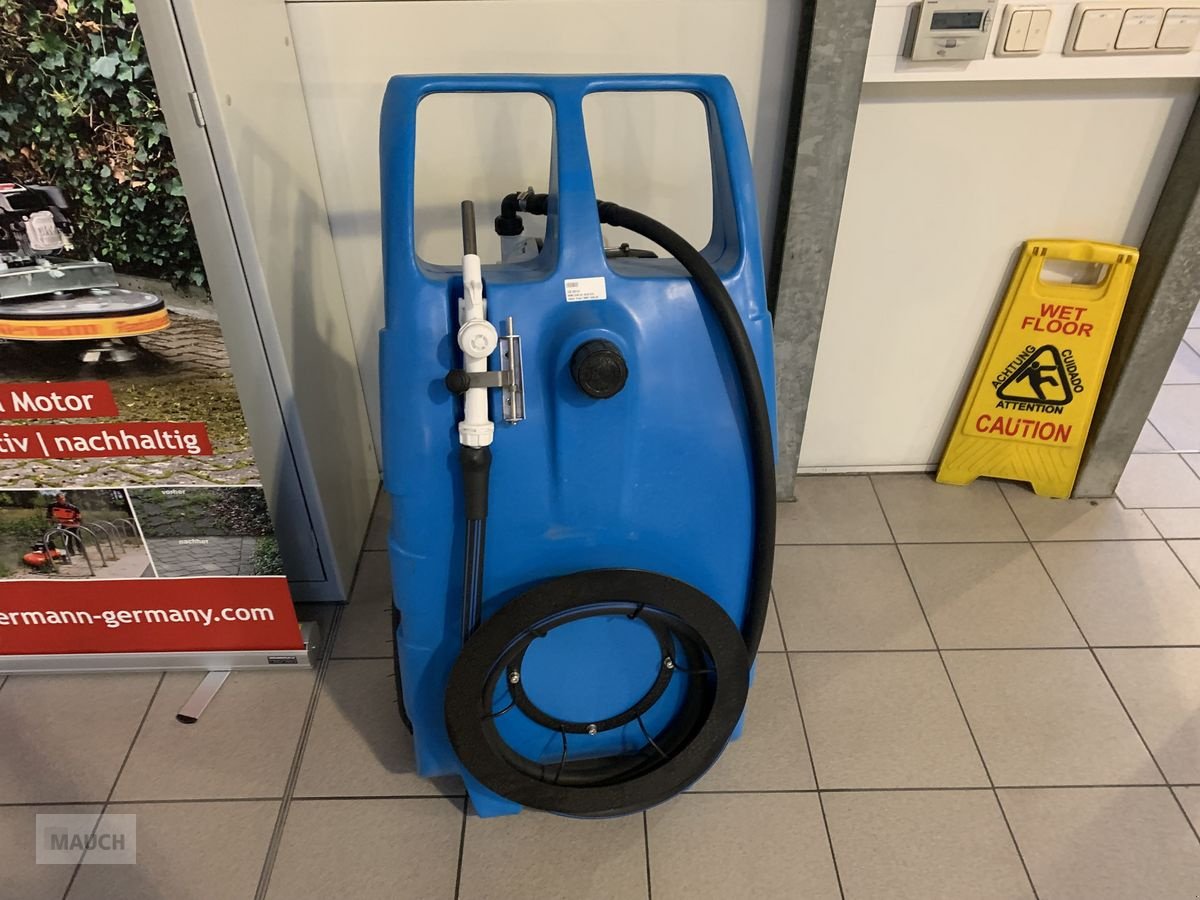 Sonstige Hoftechnik des Typs Sonstige Mobiler AdBlue Tank 100l, Neumaschine in Eben (Bild 2)