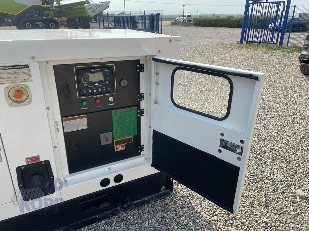 Sonstige Hoftechnik Türe ait Sonstige Plus Power Notstromaggregat, Neumaschine içinde Schutterzell (resim 3)