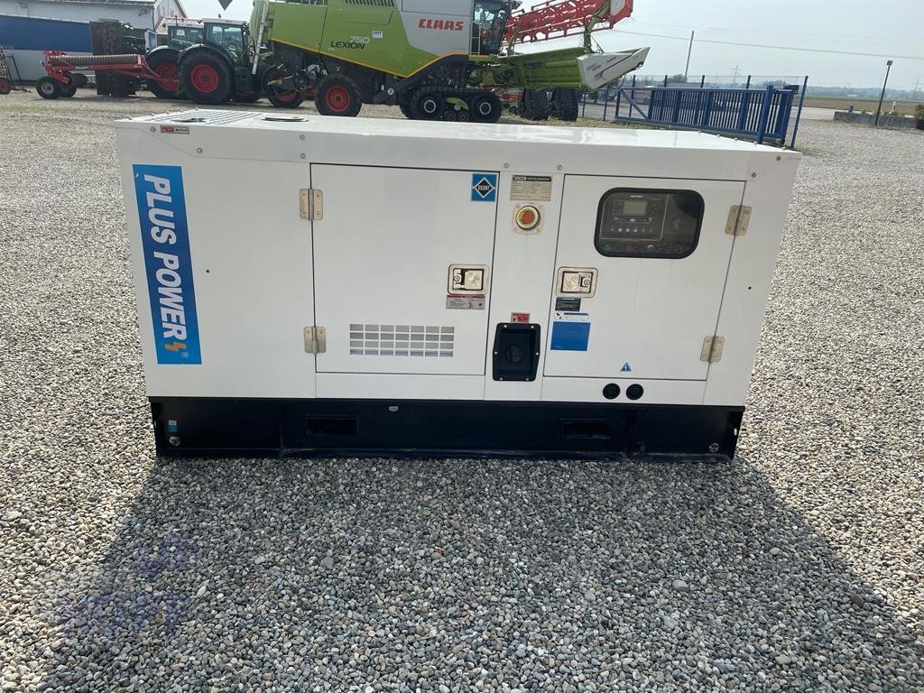 Sonstige Hoftechnik Türe ait Sonstige Plus Power Notstromaggregat, Neumaschine içinde Schutterzell (resim 8)