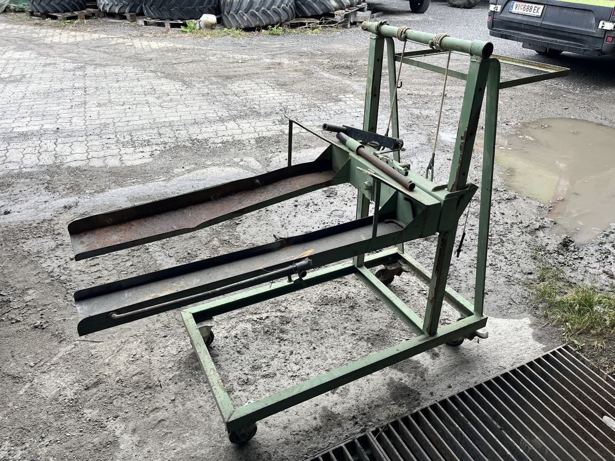Sonstige Hoftechnik typu Sonstige Rasenmäher - Hebebühne, Gebrauchtmaschine v Villach (Obrázek 1)