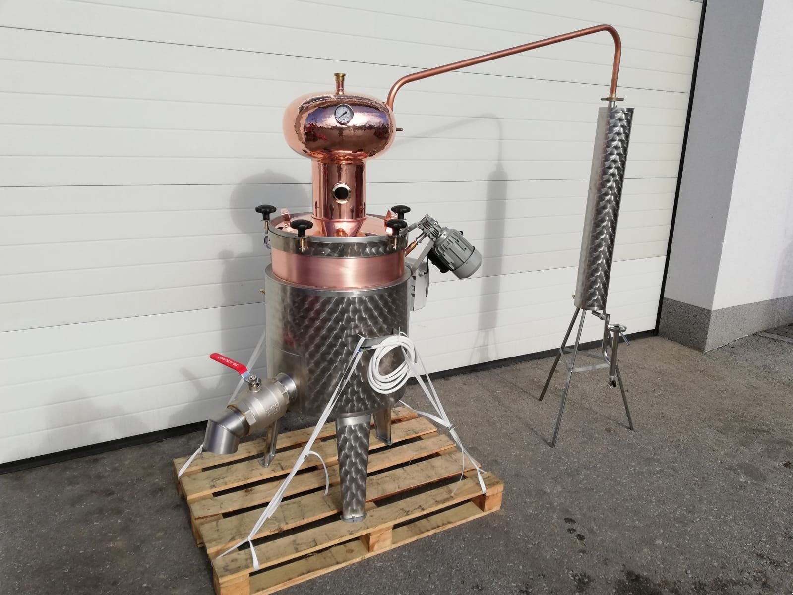 Sonstige Hoftechnik of the type Sonstige Schnapsbrennerei, Schnapsbrennanlage, 95Liter, Neumaschine in Grünbach (Picture 5)