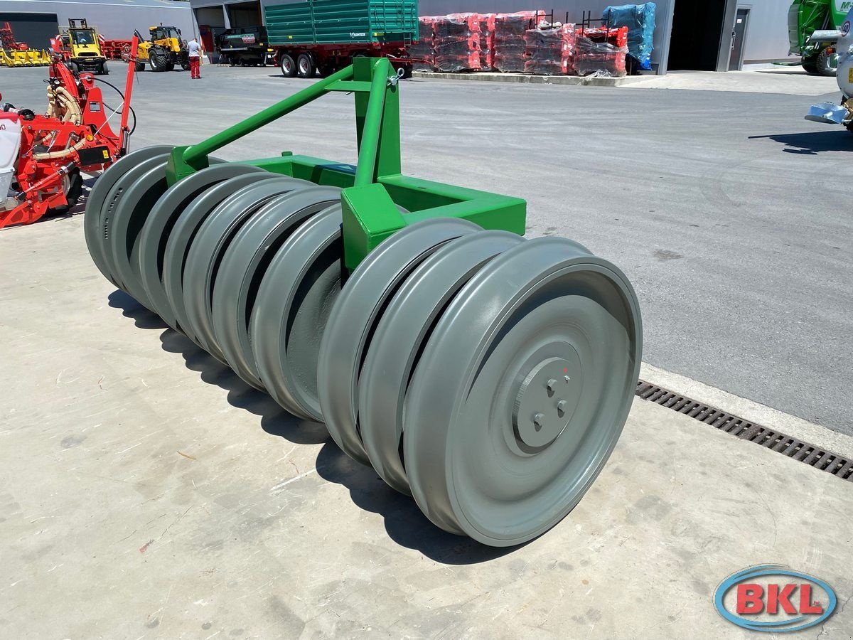 Sonstige Hoftechnik des Typs Sonstige SilaPress AS 300 Silagewalze, Neumaschine in Rovisce (Bild 3)