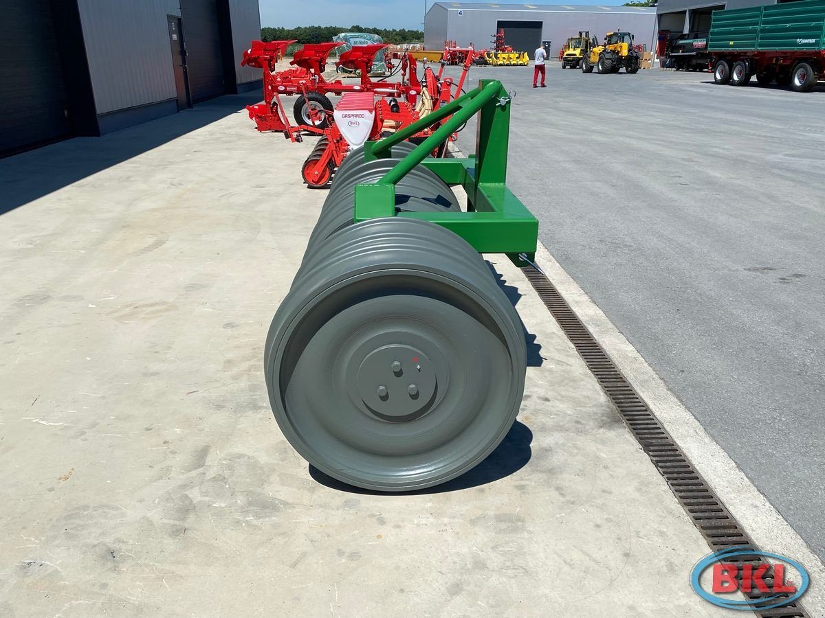 Sonstige Hoftechnik des Typs Sonstige SilaPress AS 300 Silagewalze, Neumaschine in Rovisce (Bild 2)