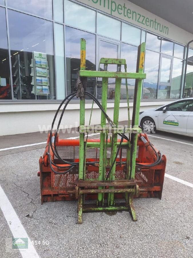 Sonstige Hoftechnik Türe ait Sonstige SILOSCHNEIDZANGE MIT HUBGERÜST, Gebrauchtmaschine içinde Klagenfurt (resim 2)