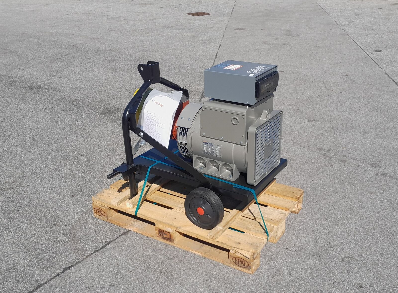 Sonstige Hoftechnik des Typs Sonstige Zapfwellengenerator 42 KVA, Neumaschine in St. Johann (Bild 1)