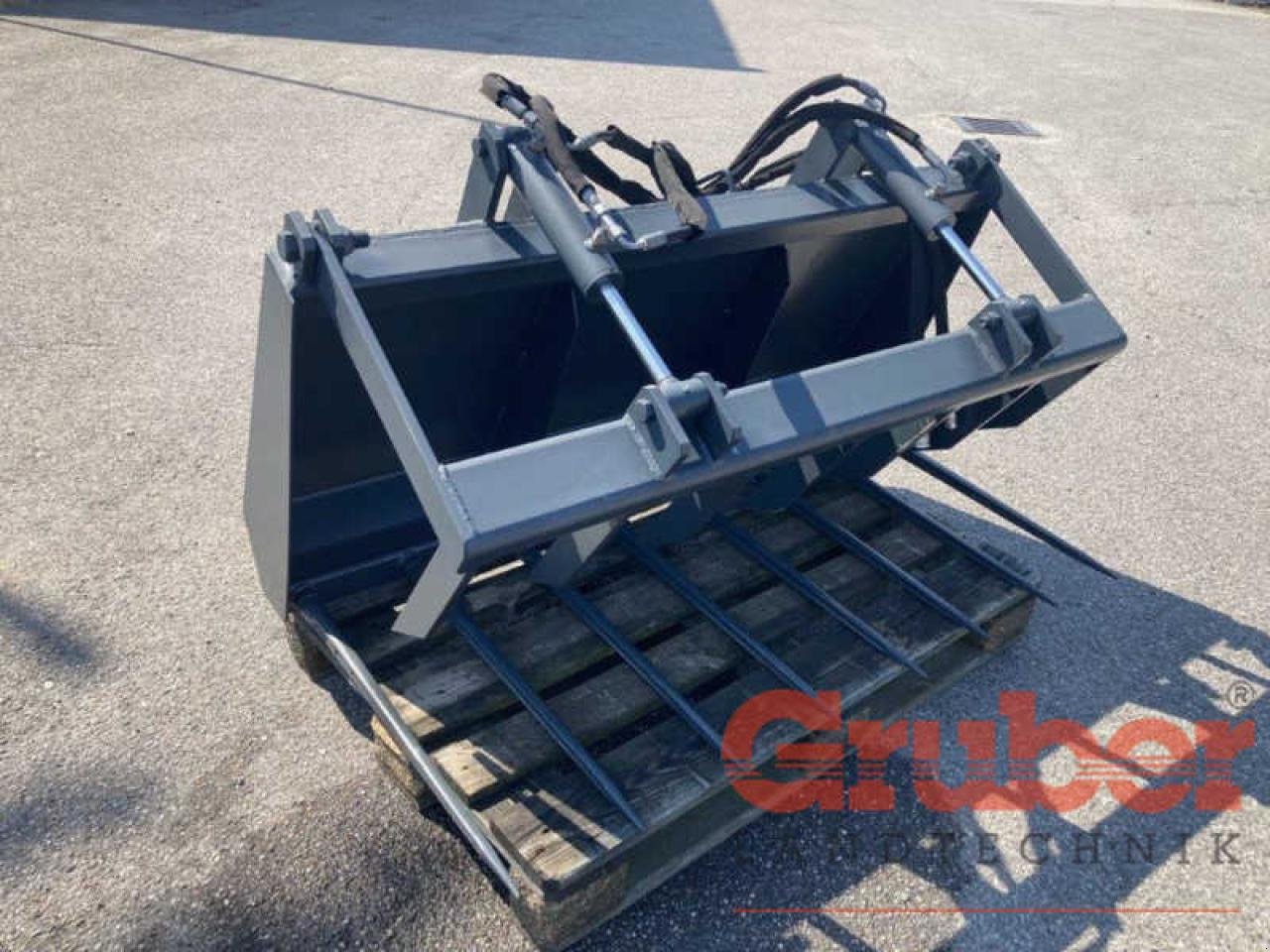 Sonstige Hoftechnik of the type Striegel Krokodilgebiss 1,45m, Neumaschine in Ampfing (Picture 2)