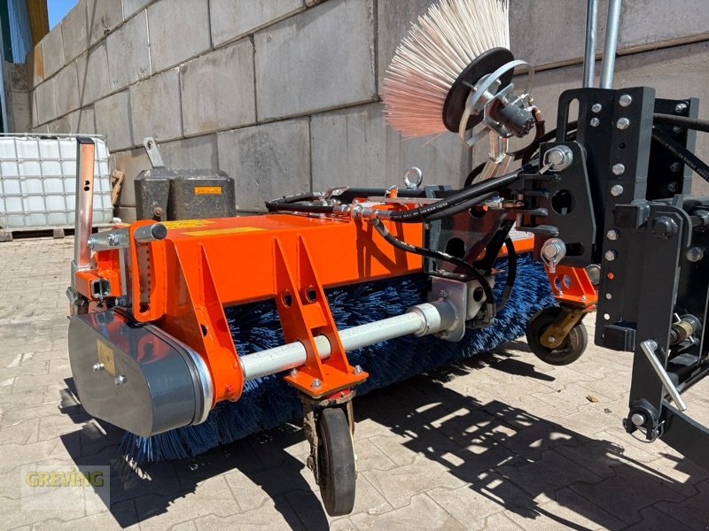 Sonstige Hoftechnik des Typs Tuchel Trac Trio + Kehrmaschine 520 - 150, Gebrauchtmaschine in Greven (Bild 13)