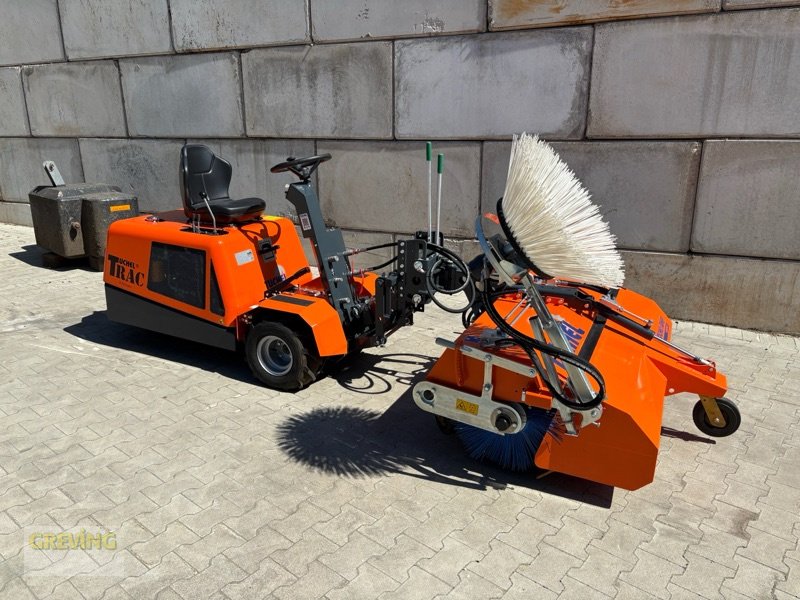 Sonstige Hoftechnik des Typs Tuchel Trac Trio + Kehrmaschine 520 - 150, Gebrauchtmaschine in Greven (Bild 1)
