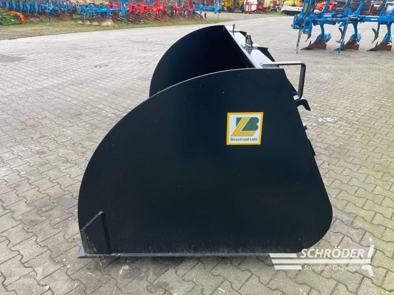 Sonstige Industriemaschinen typu Bressel & Lade GROßVOLUMENSCHAUFEL 2,40 M MERLO ZM2, Gebrauchtmaschine v Wildeshausen (Obrázek 4)