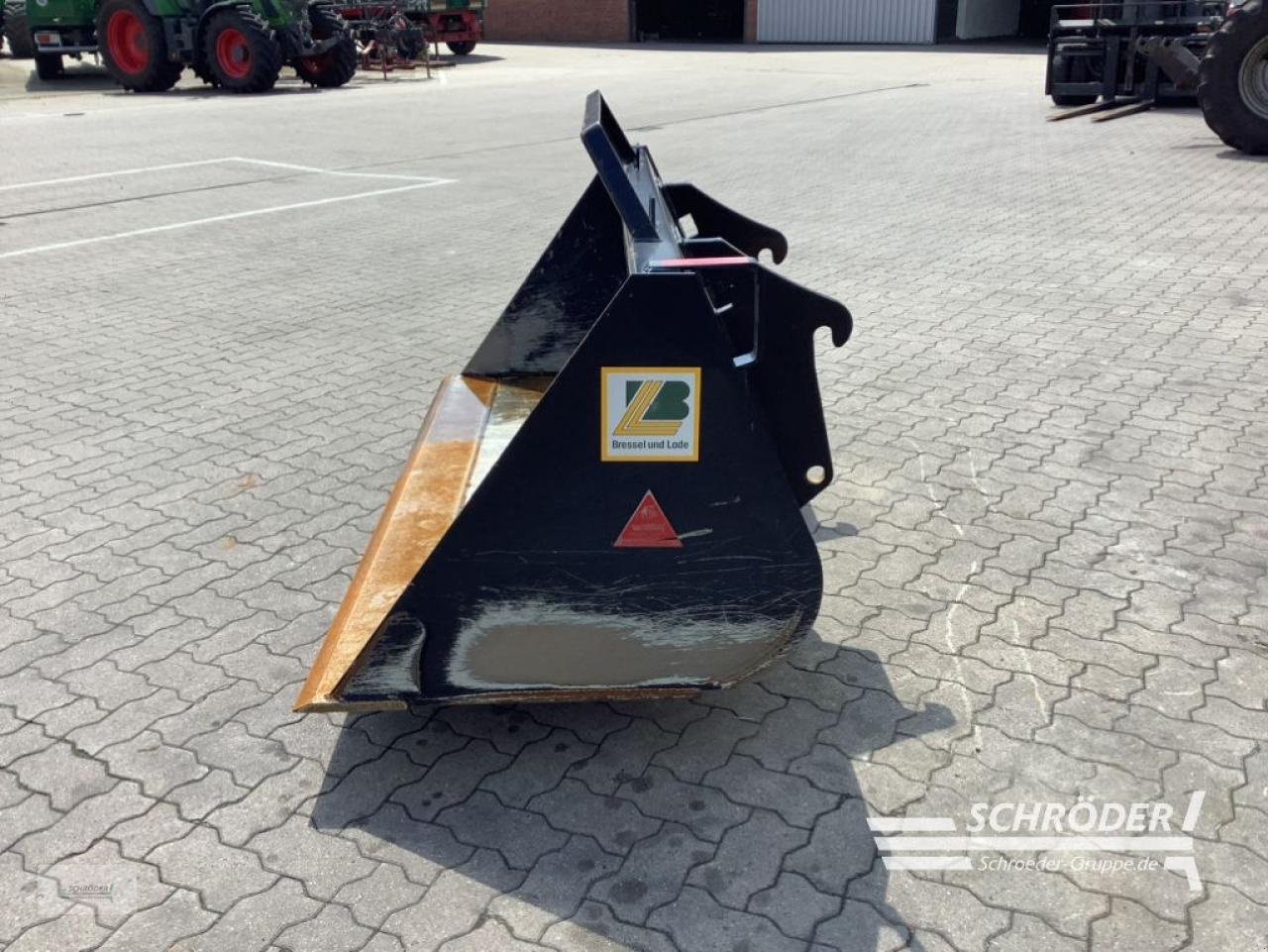 Sonstige Industriemaschinen of the type Bressel & Lade SCHWERGUTSCHAUFEL  2,00 M, Neumaschine in Westerstede (Picture 3)