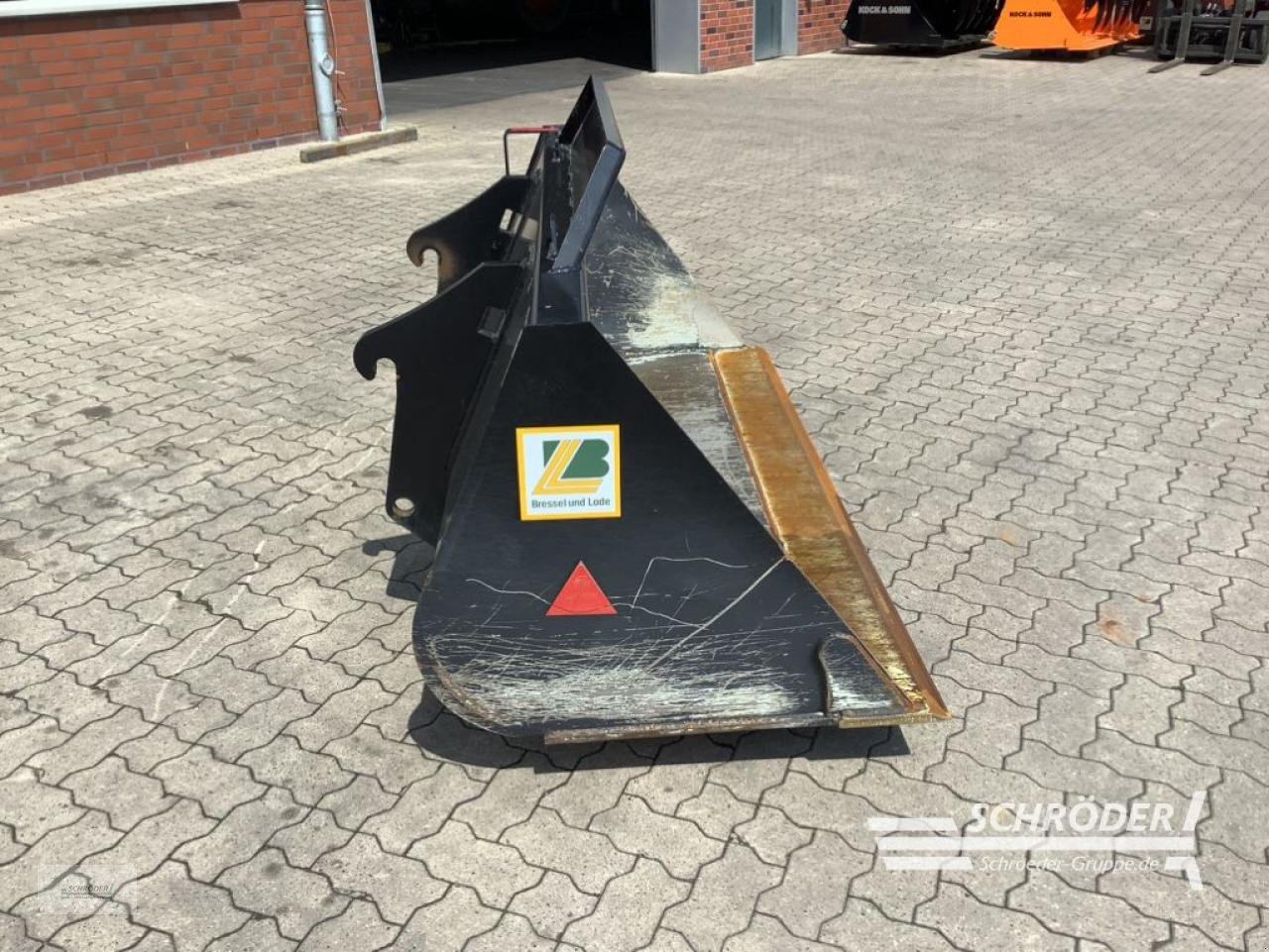 Sonstige Industriemaschinen of the type Bressel & Lade SCHWERGUTSCHAUFEL  2,00 M, Neumaschine in Westerstede (Picture 5)
