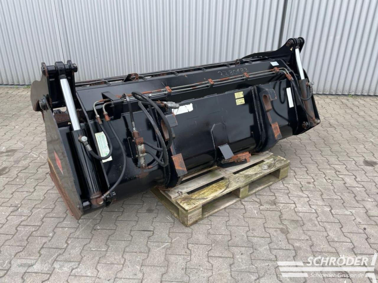 Sonstige Industriemaschinen Türe ait Bressel & Lade SILAGEBEIßSCHAUFEL S 2,40M / MERLO ZM2, Gebrauchtmaschine içinde Wildeshausen (resim 1)