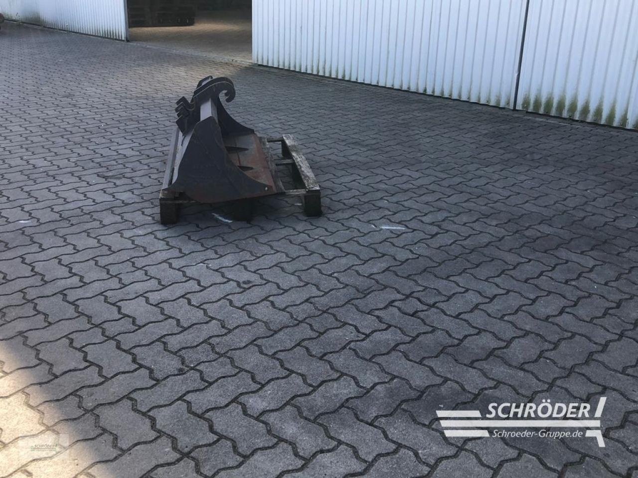 Sonstige Industriemaschinen des Typs Caterpillar CAT SCHAUFEL GRABENRÄUMLÖFFEL 1,30 M, Gebrauchtmaschine in Wildeshausen (Bild 5)