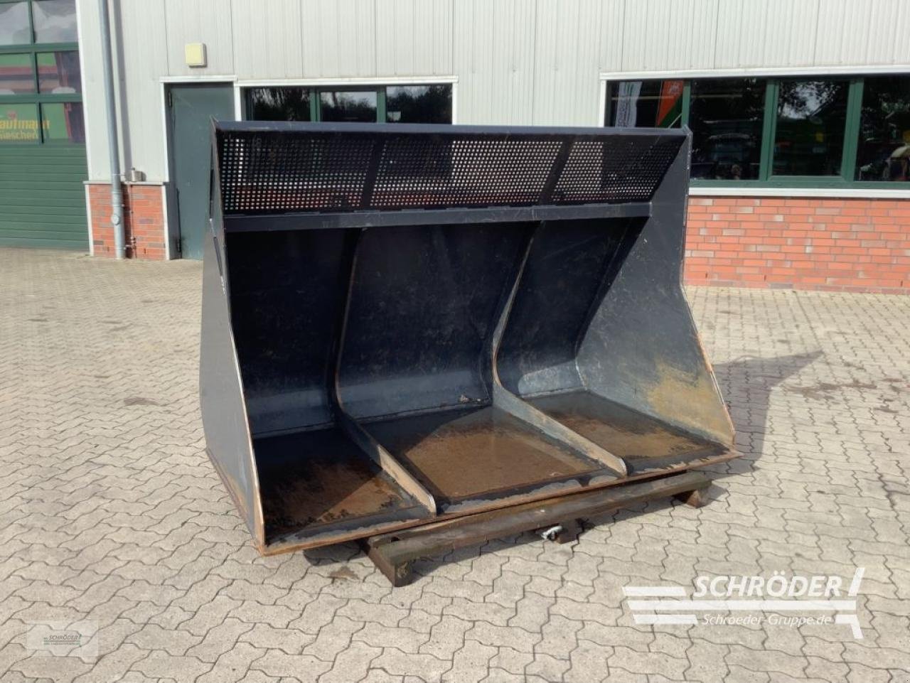 Sonstige Industriemaschinen Türe ait Schäffer LEICHTGUTSCHAUFEL 2,20 M, Gebrauchtmaschine içinde Völkersen (resim 1)