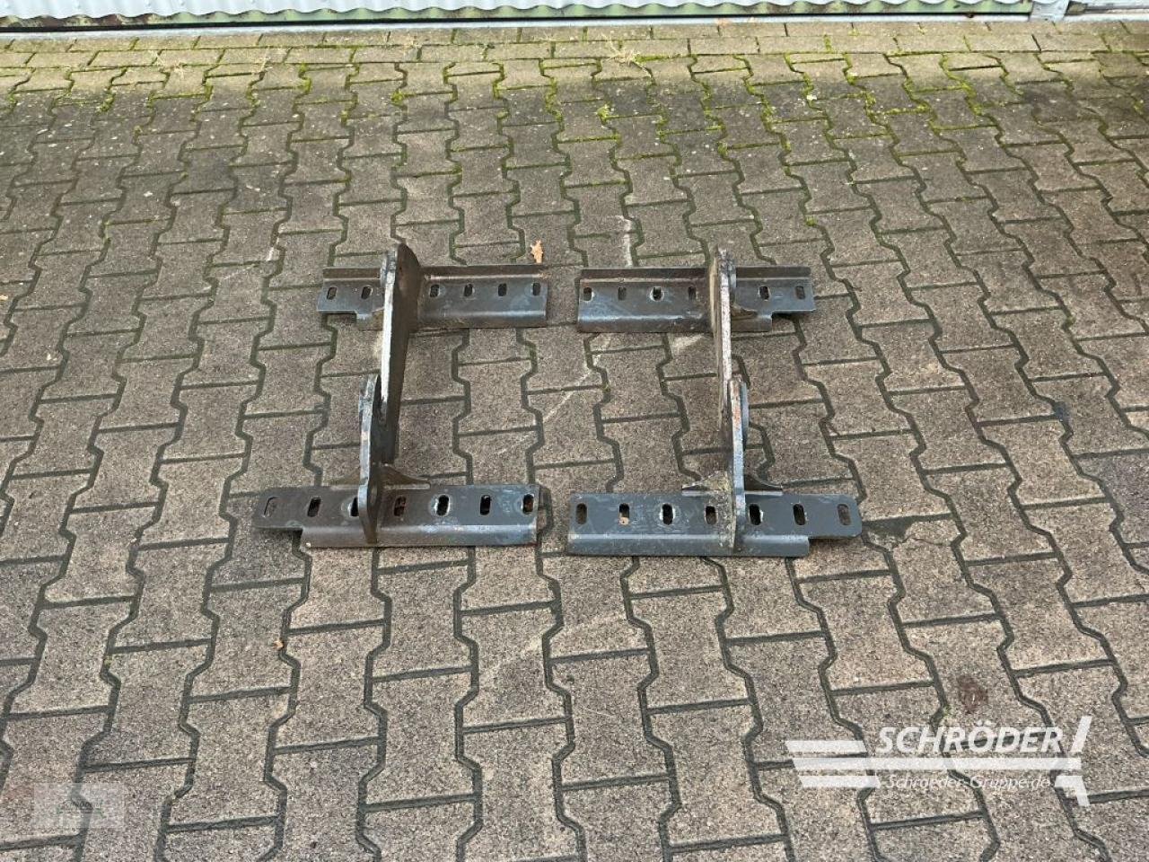 Sonstige Industriemaschinen типа Sonstige WECHSELAUFNAHME VDW EINSTREUSCHAUFEL, Gebrauchtmaschine в Lastrup (Фотография 1)