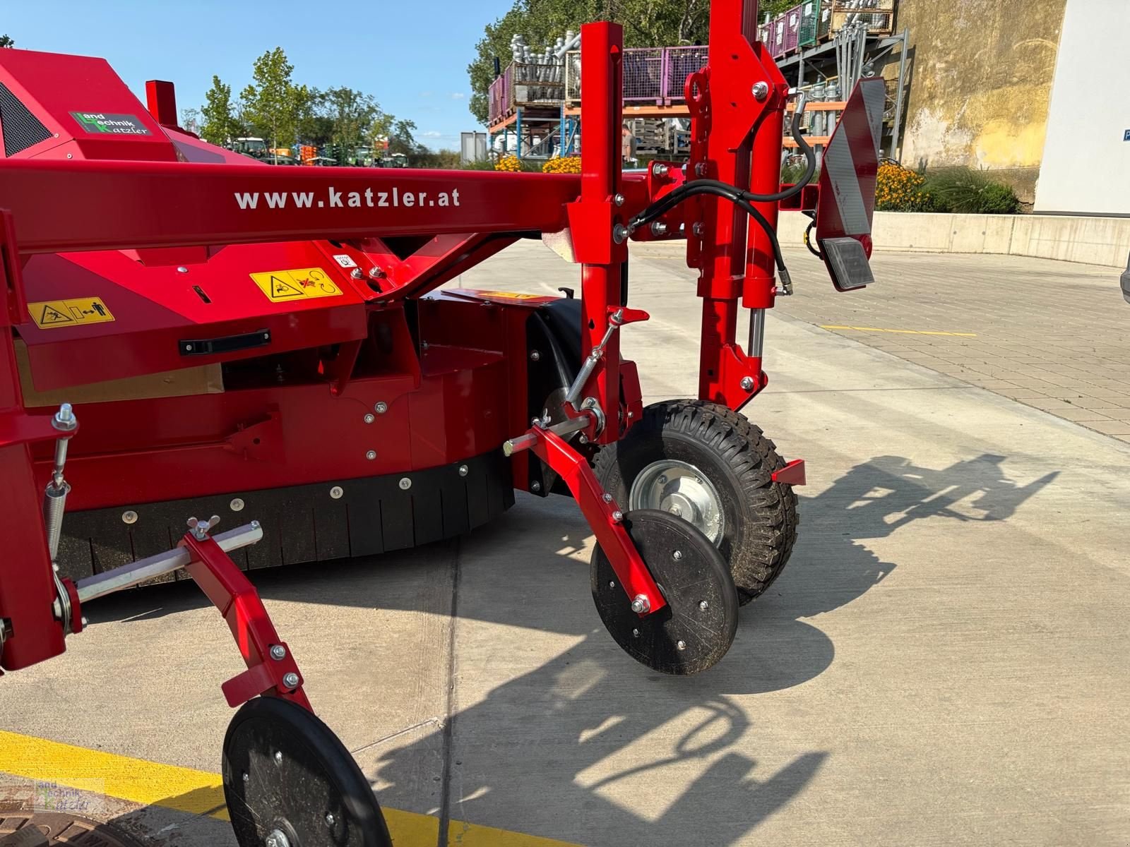 Sonstige Kartoffeltechnik van het type Grimme Zwiebelkrautschläger VT 170 Heck, Neumaschine in Deutsch-Wagram (Foto 5)