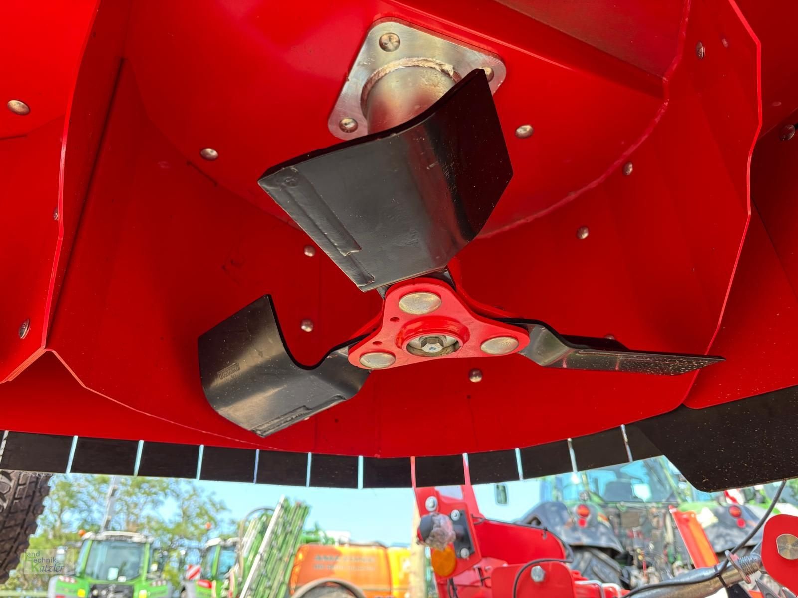 Sonstige Kartoffeltechnik van het type Grimme Zwiebelkrautschläger VT 170 Heck, Neumaschine in Deutsch-Wagram (Foto 6)