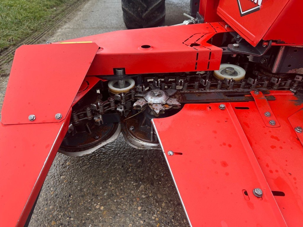 Sonstige Ladewägen Türe ait Kuhn MC 180 S QUATTRO, Gebrauchtmaschine içinde Rovray (resim 3)