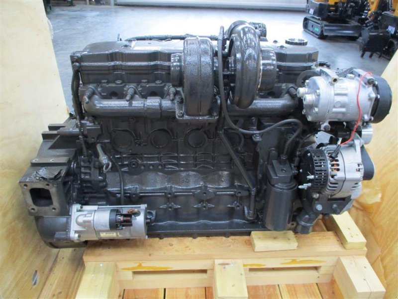 Sonstige Mähdrescherteile du type CNH Brand new unused combine engine - F4HE9684J J100 - ENGINE - 504369117 - 84190759 - NR 19, Gebrauchtmaschine en Lintrup (Photo 1)