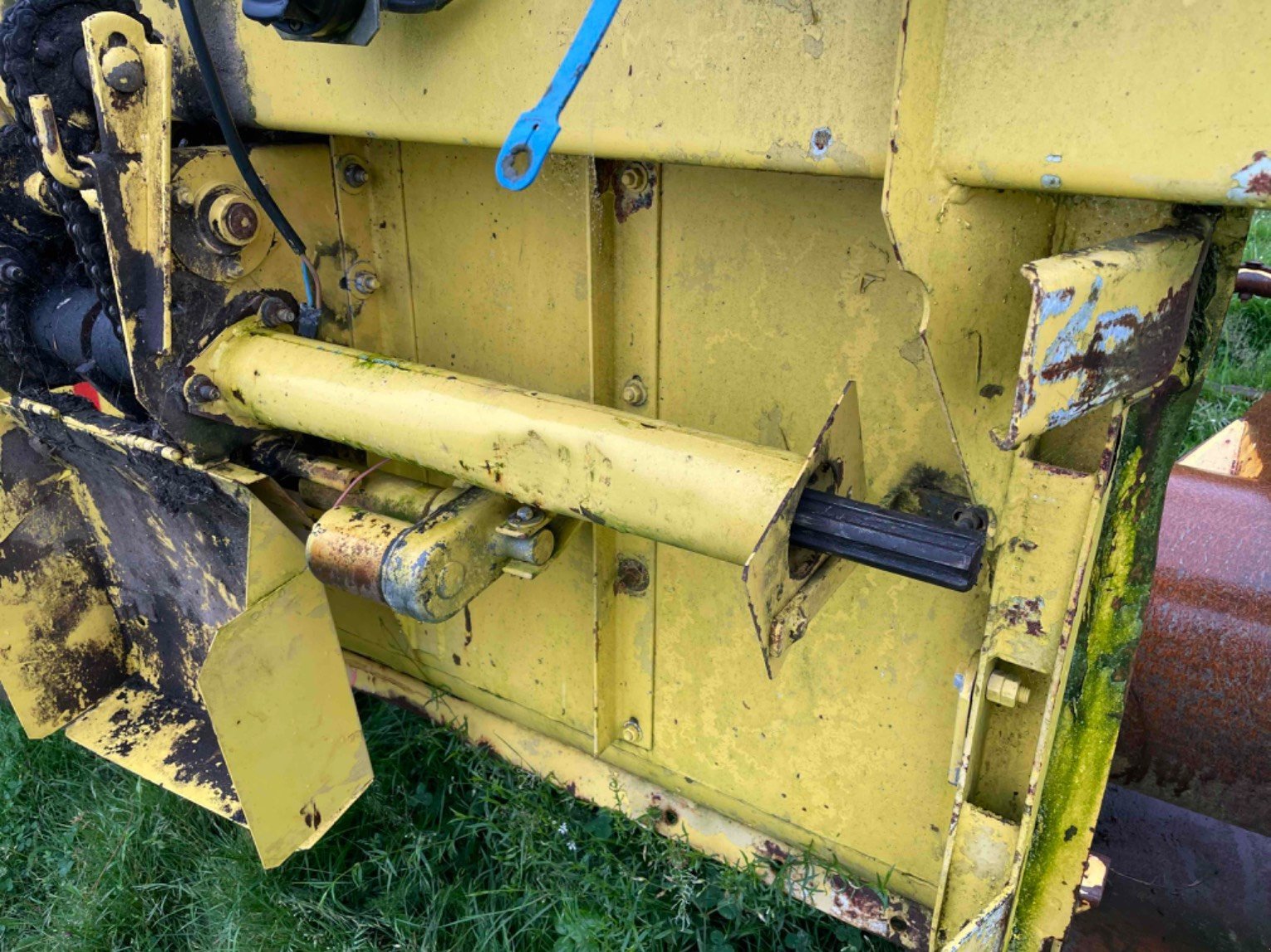 Sonstige Mähdrescherteile Türe ait New Holland Coupe 5m, Gebrauchtmaschine içinde LA SOUTERRAINE (resim 10)