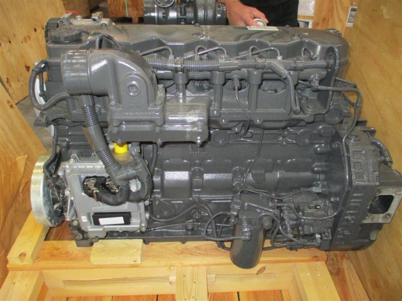 Sonstige Mähdrescherteile du type Sonstige Brand new unused engine F4HE9684D J105 - ENGINE - 504377111 - 84225774 NR20., Gebrauchtmaschine en Lintrup (Photo 1)