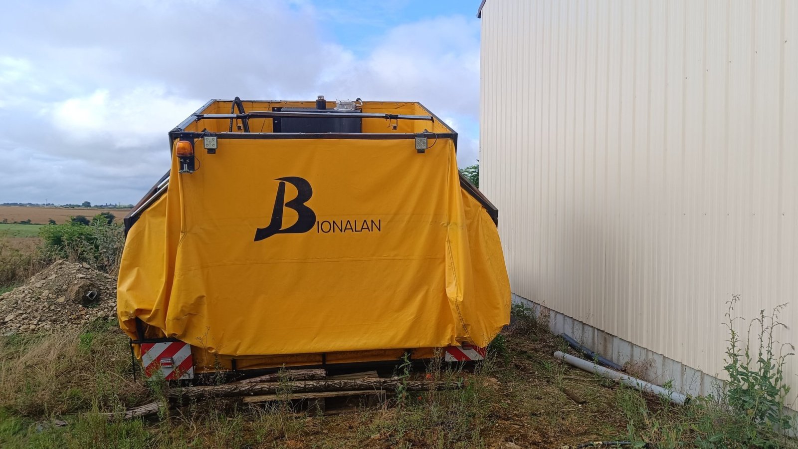 Sonstige Mähdrescherteile typu Sonstige CAISSON RECUPERATEUR DE MENUES PAILLES, Gebrauchtmaschine v Le Horps (Obrázek 2)