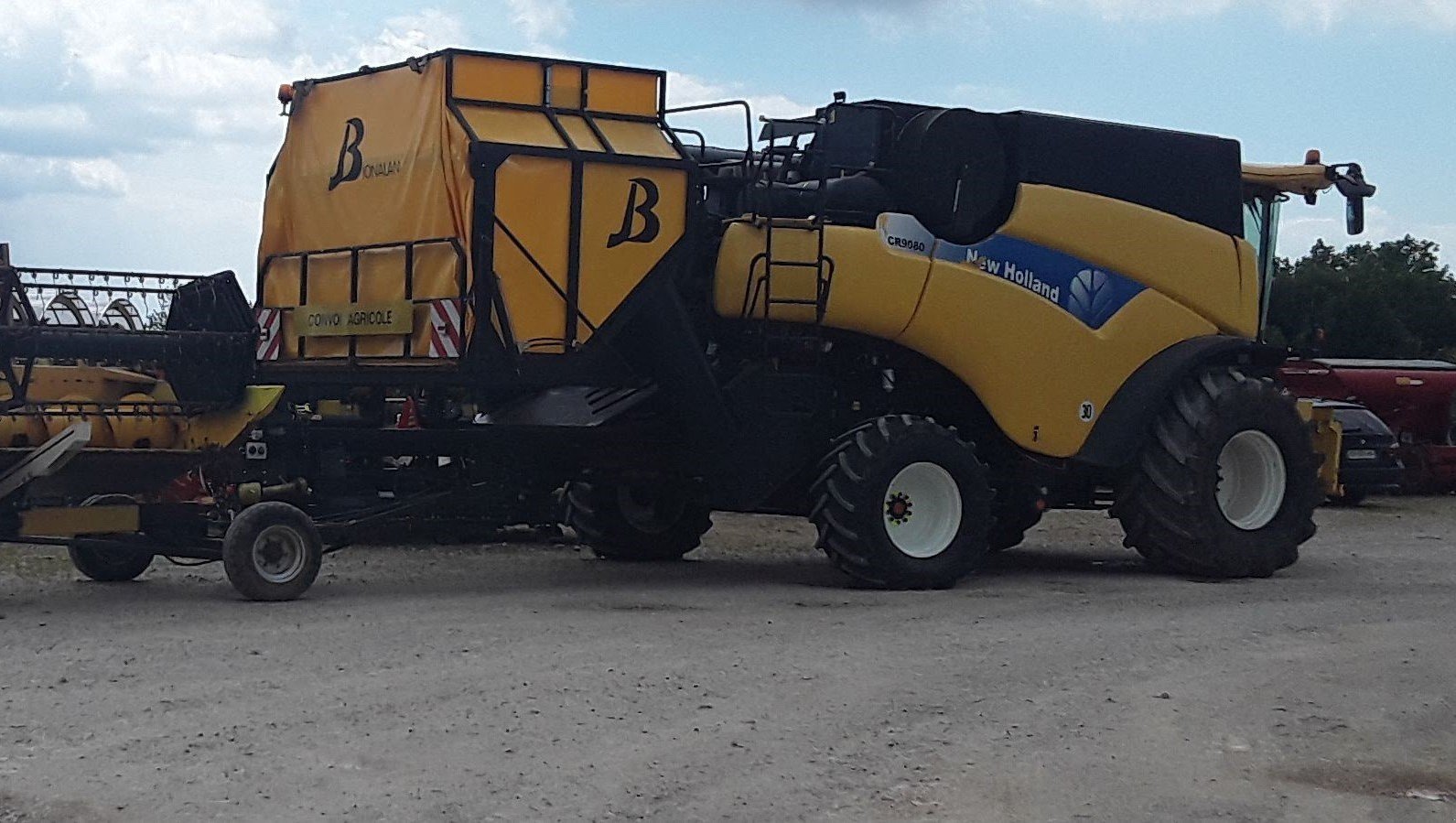 Sonstige Mähdrescherteile typu Sonstige CAISSON RECUPERATEUR DE MENUES PAILLES, Gebrauchtmaschine v Le Horps (Obrázek 1)