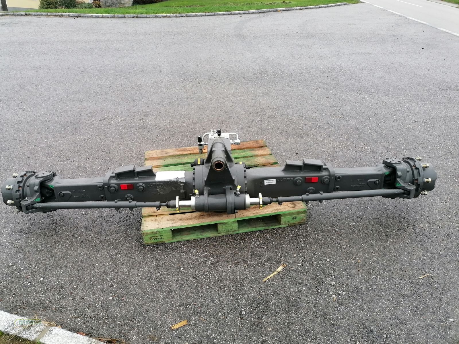 Sonstige Mähdrescherteile des Typs Sonstige Claas Allradachse Lexion/Tucano, Neumaschine in Kematen (Bild 3)