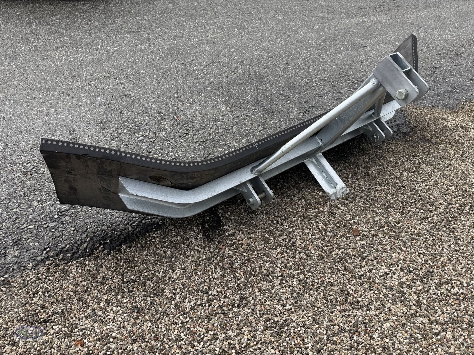 Sonstige Melktechnik & Kühltechnik Türe ait Sonstige Mehrtens Gummischieber 2200, Neumaschine içinde Münzkirchen (resim 3)