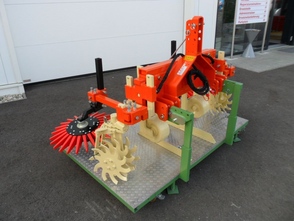 Sonstige Obsttechnik & Weinbautechnik типа Braun Universal-Kultivator-Rahmen UKR VARIO 2, Neumaschine в Harmannsdorf (Фотография 1)