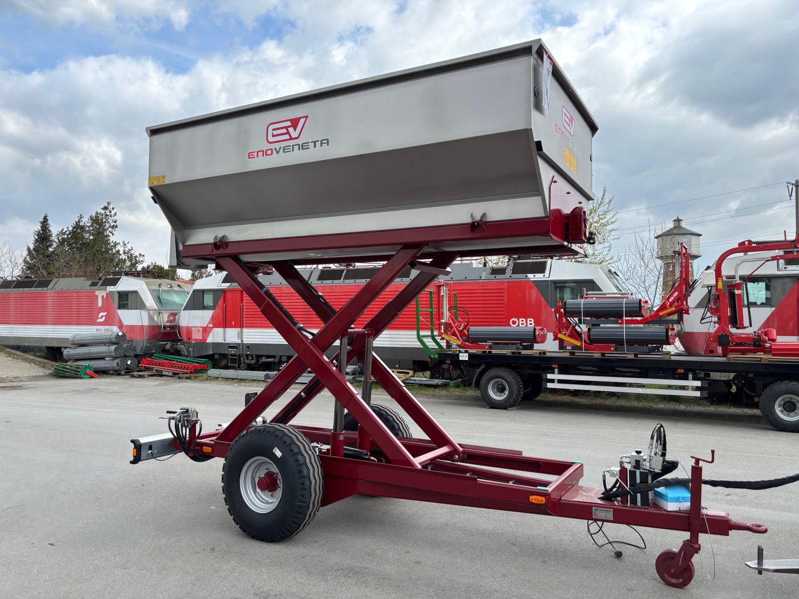 Sonstige Obsttechnik & Weinbautechnik des Typs Enoveneta Scherenhublesewagen 5500, Neumaschine in Gerasdorf (Bild 5)