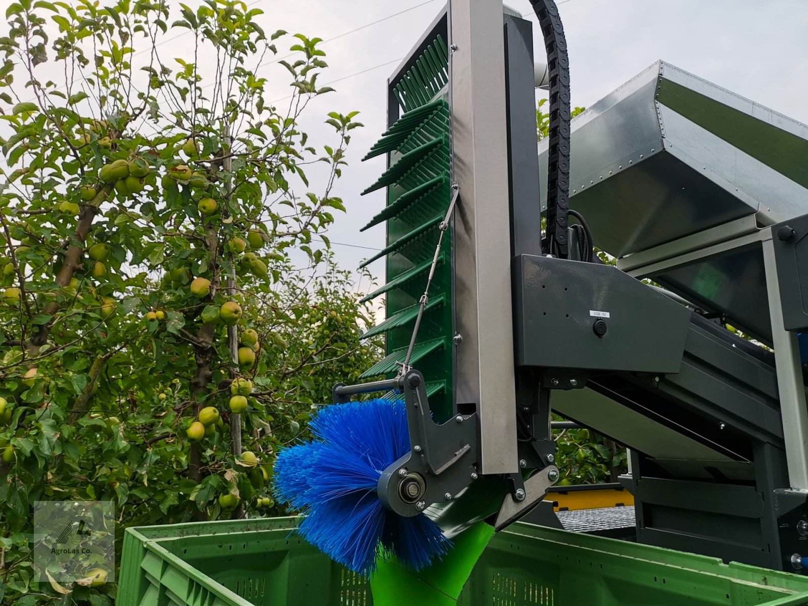 Sonstige Obsttechnik & Weinbautechnik des Typs Grunner Erntemaschine für Äpfel, Neumaschine in Skierniewice (Bild 3)