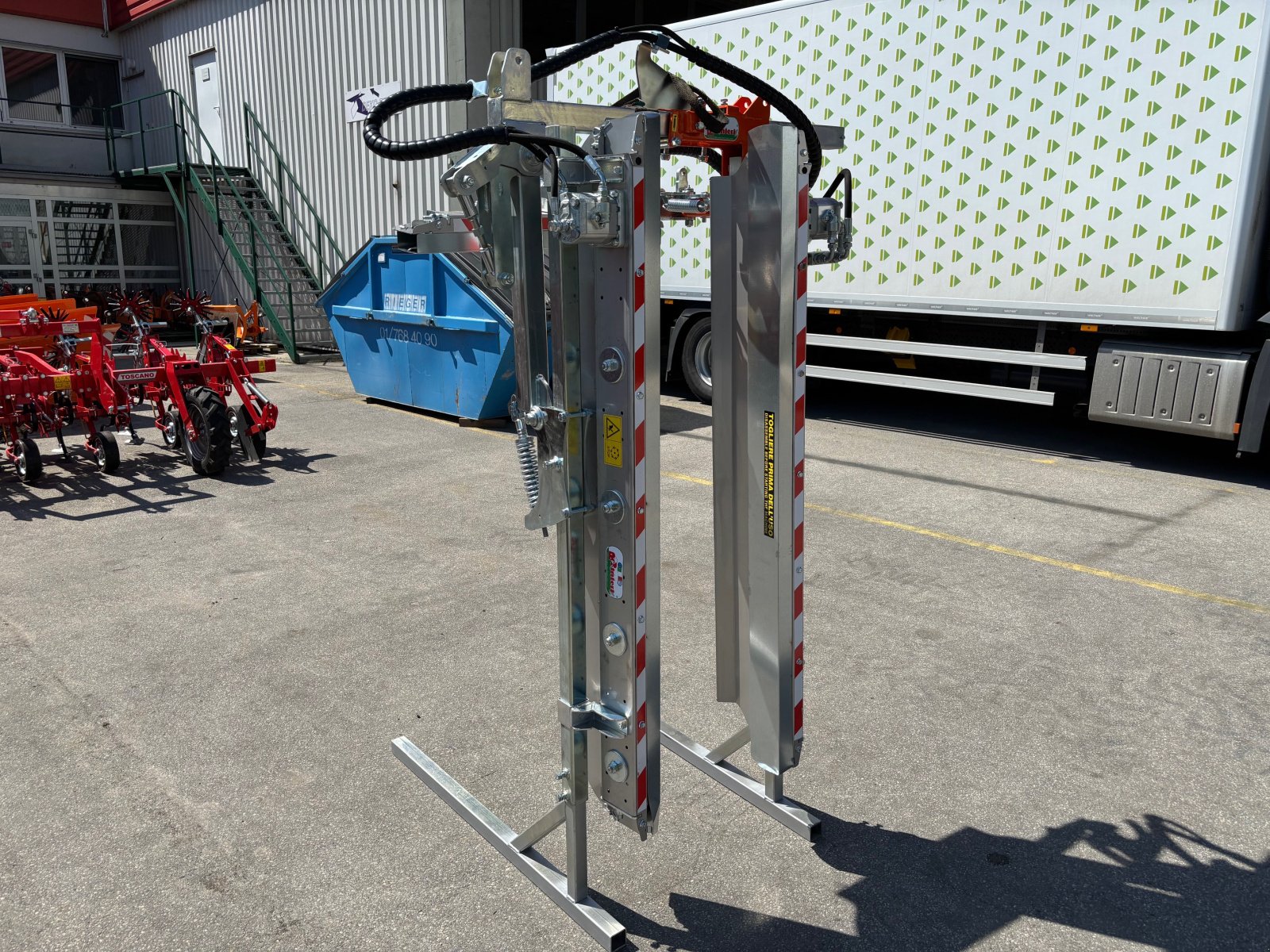 Sonstige Obsttechnik & Weinbautechnik of the type Rinieri Überzeilenlaubschneider CRV 5+2+5, Neumaschine in Gerasdorf (Picture 1)