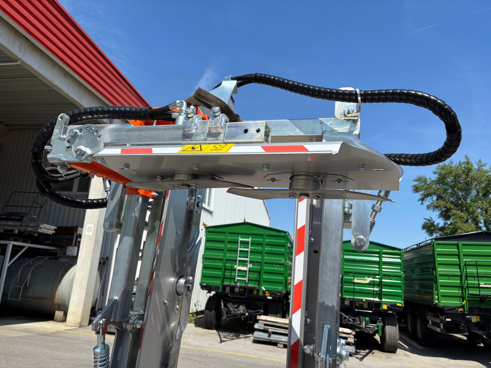 Sonstige Obsttechnik & Weinbautechnik of the type Rinieri Überzeilenlaubschneider CRV 5+2+5, Neumaschine in Gerasdorf (Picture 5)