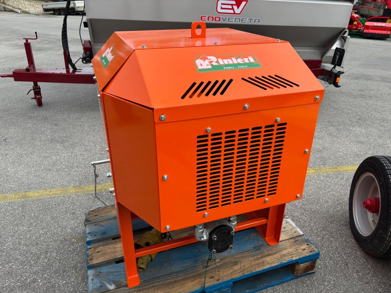 Sonstige Obsttechnik & Weinbautechnik del tipo Rinieri SVC Rebholzzieher, Neumaschine In Gerasdorf (Immagine 8)